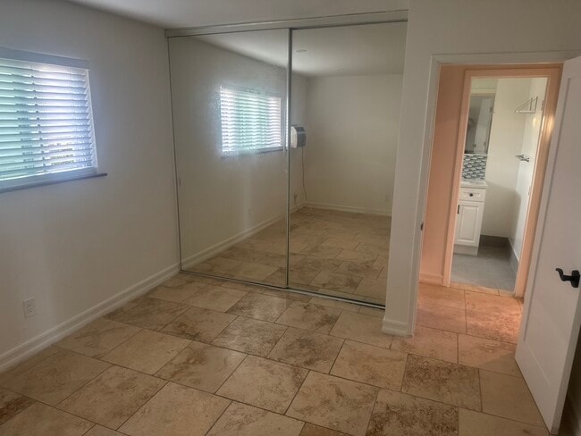 Photo - 729 E Elder St Apartments Unit A