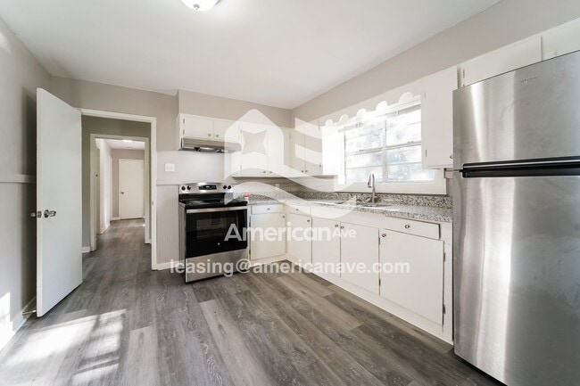 Photo - 522 Beaverbrook Dr