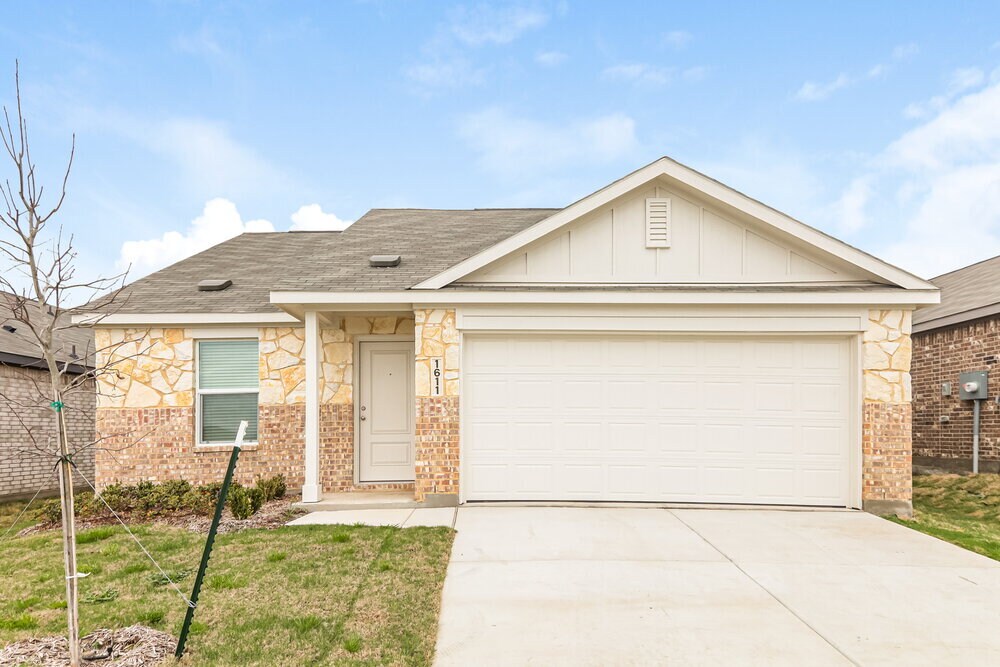 Photo - 1611 Sparrow Hawk Rd