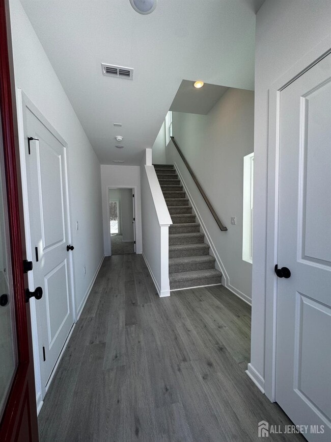 Photo - 59 Basswood St