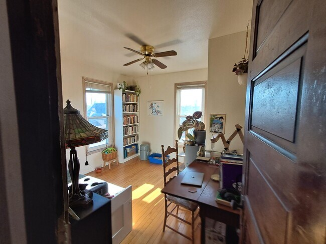 Photo - 314 N Ingersoll St Unidad 2