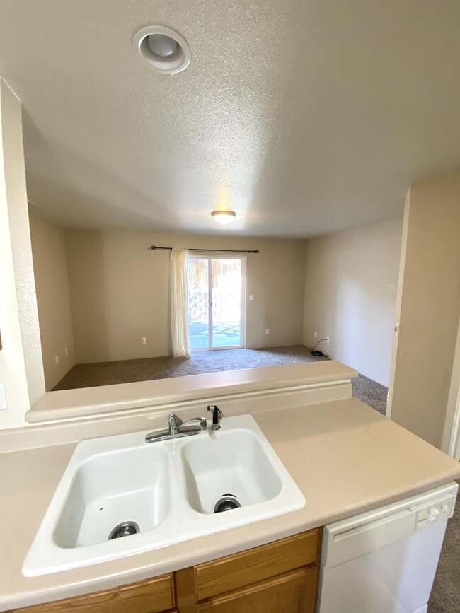 Photo - 2030 Brookhurst St