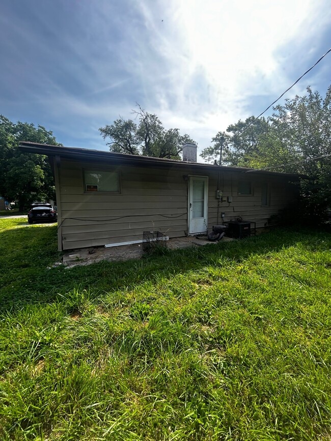 Photo - 13 Drexel Dr