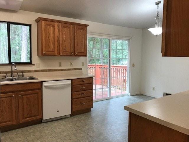 Photo - 1585 NW Palmer Ln