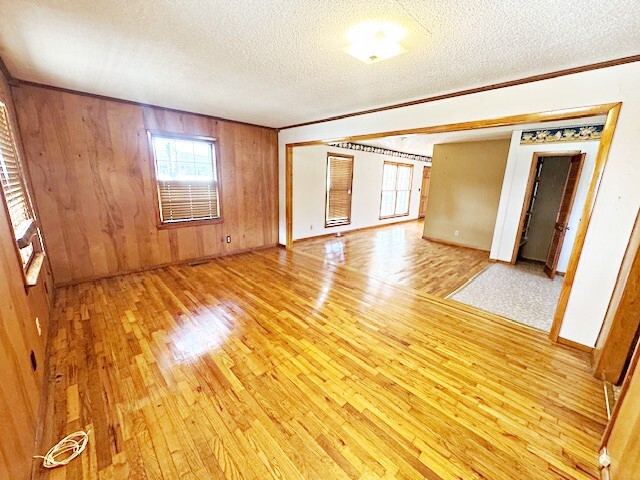 Photo - 3351 Pembroke Rd