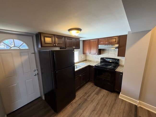 134 W Airy St