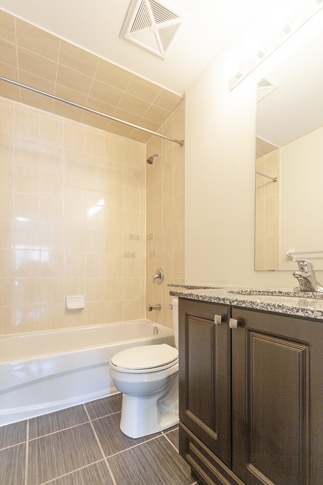 Photo - 216 Oak Park Blvd