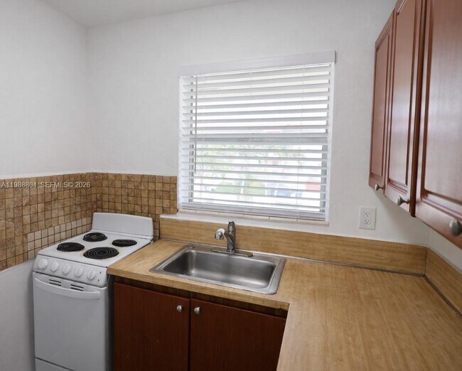 Photo - 7200 W 11th Ct Unit 8