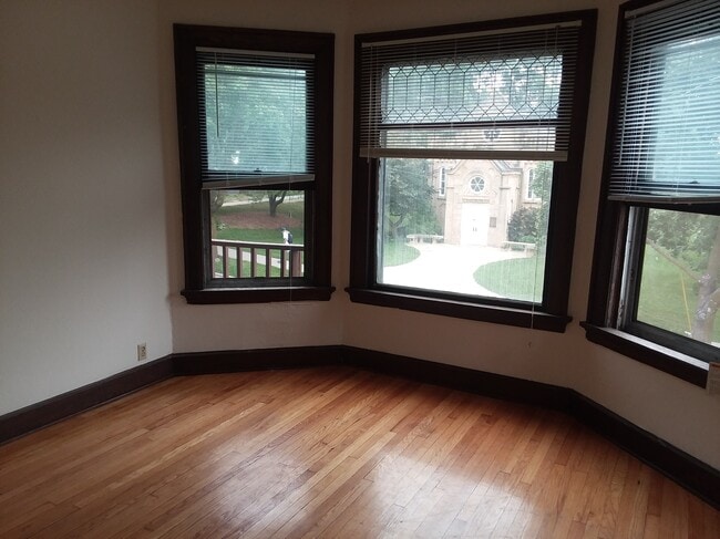 Photo - 307 E Gorham St