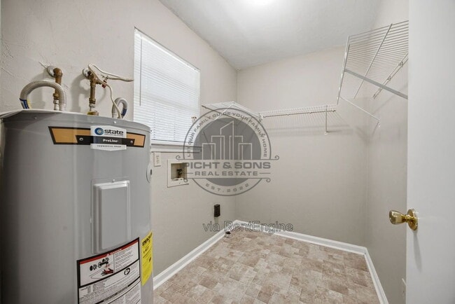 5487 Sombra Del Lago Dr