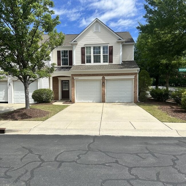Building Photo - 9002 Bishop Crest Ln