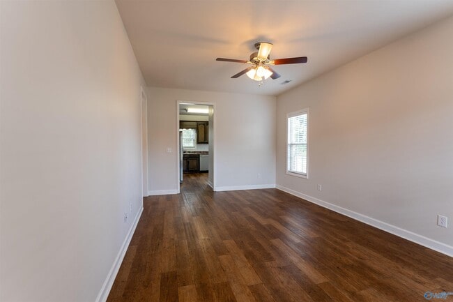 Photo - 105 Kaleigh Paige Cir