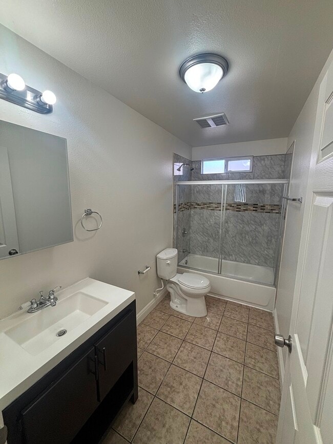 Photo - 4520 Cimarron St