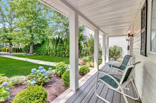 Photo - 637 Beacon Blvd