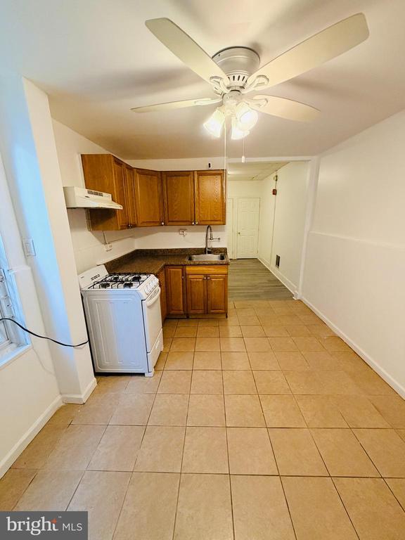 Building Photo - 2260 N 15th St