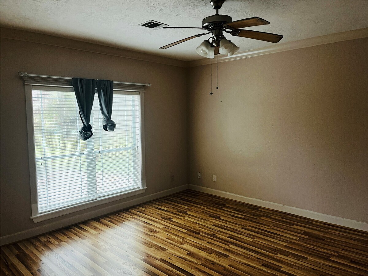 Photo - 2015 Halyard Dr