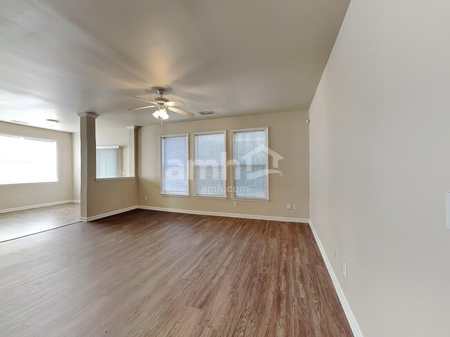 Photo - 2673 Blowing Wind Cir