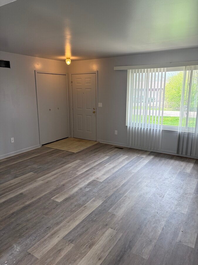 Photo - 2895 Simpson Dr