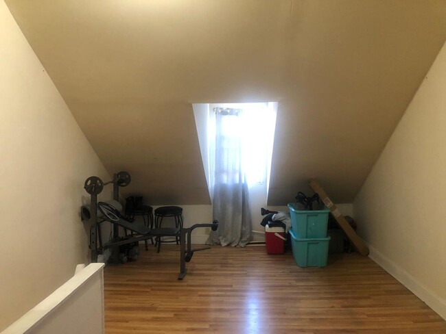 Photo - 924 Perry St Apartment Unit 8910d41d-0e4e-11eb-9ba0-024e14449321