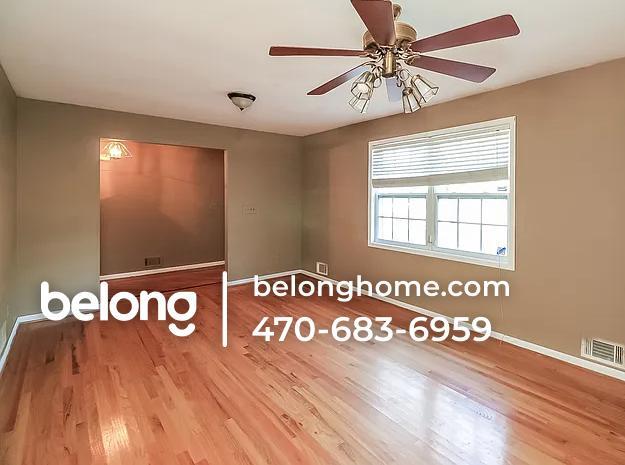 Photo - 1246 Elgin Way