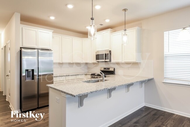 Photo - 427 Stonefence Dr