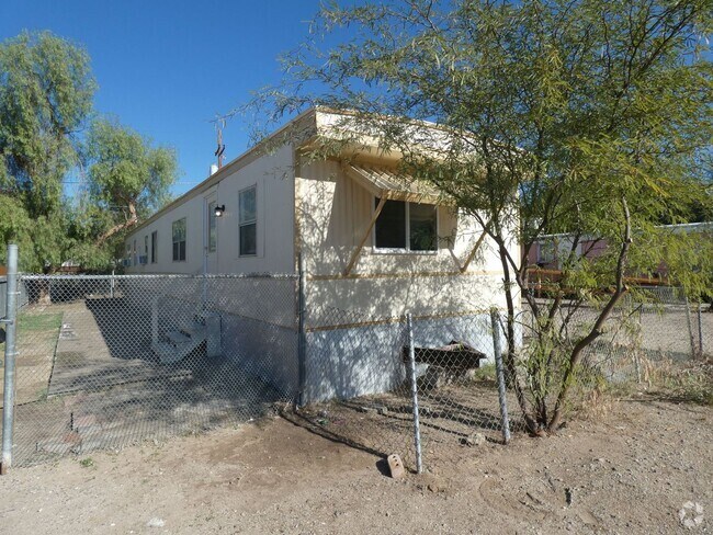 Building Photo - 2858 W Carnauba St Unit 2 Rental