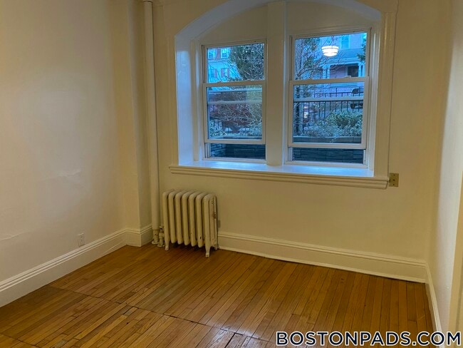 Photo - 475 Highland Ave Unit 1