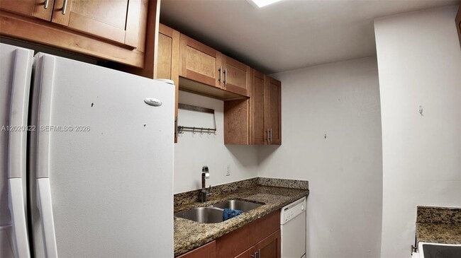 Photo - 2138 SW 6th St Unit 101