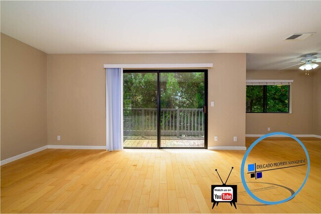 900 Cambridge Dr
