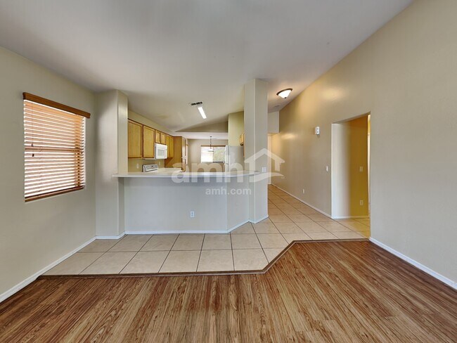 Photo - 10772 W Mountain View Dr