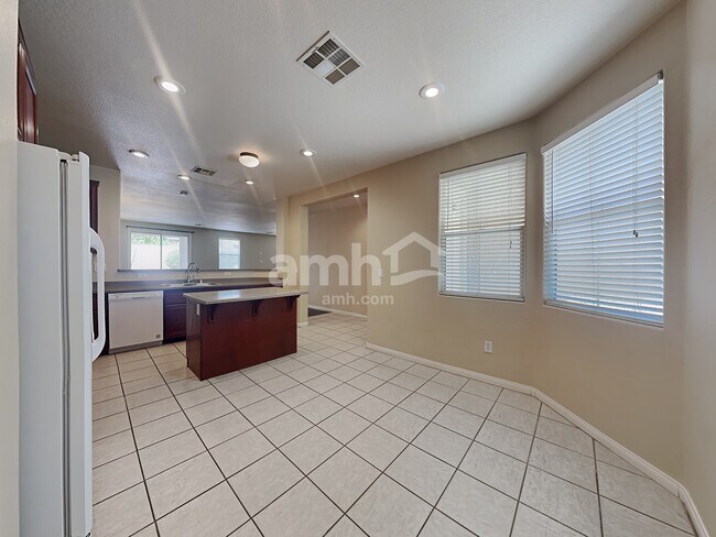 Photo - 6709 Sand Swallow St