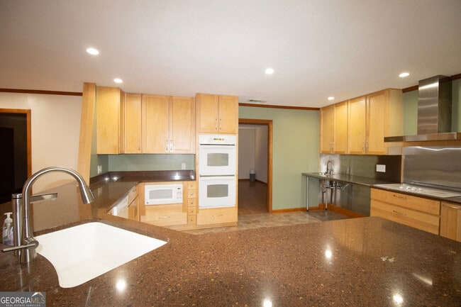 Photo - 111 Ashley Ln