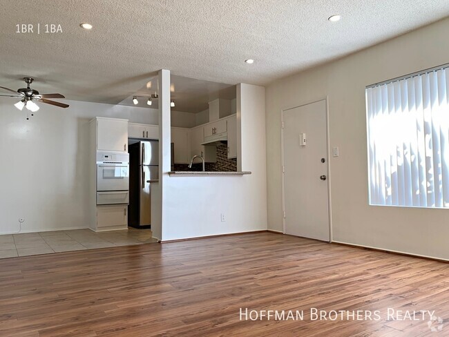 Building Photo - 1521 E Windsor Rd Unit 20A Rental
