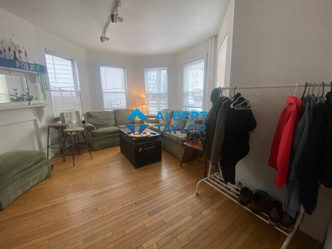 10 Parker Hill Ave Unidad 1