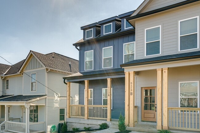 Photo - 4 Bedroom Rental in The Nations!