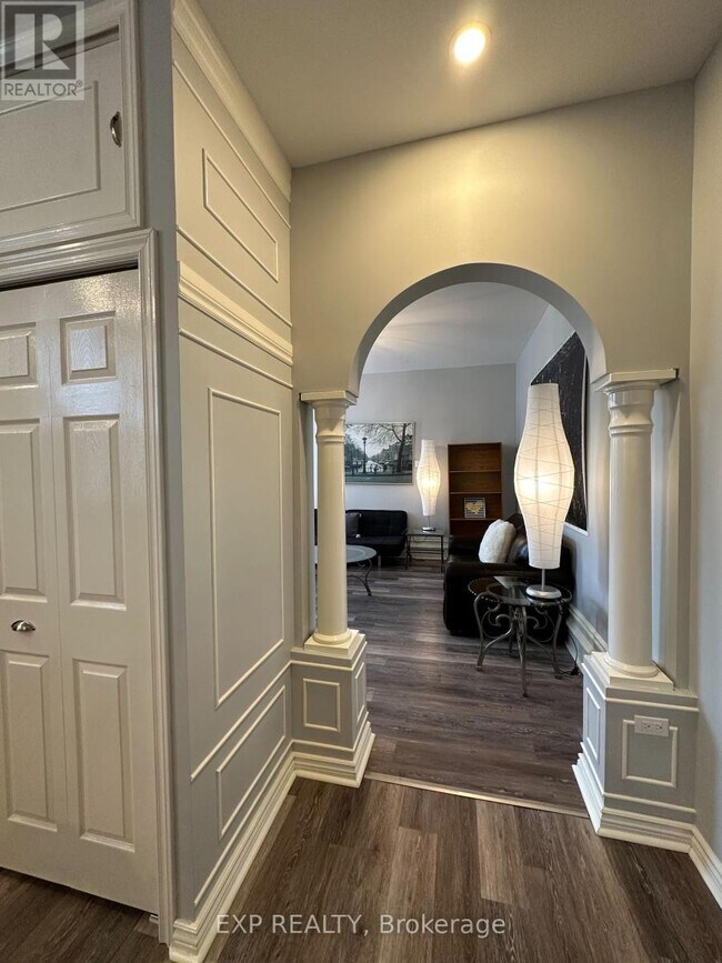 Photo - 242 Bridge St Unit 1