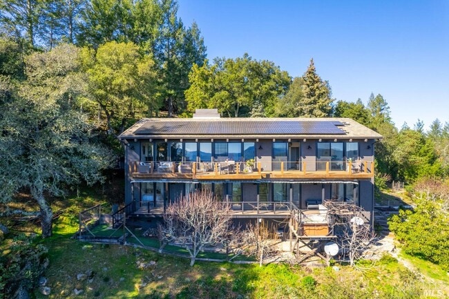 Building Photo - 1325 Crestmont Dr Rental