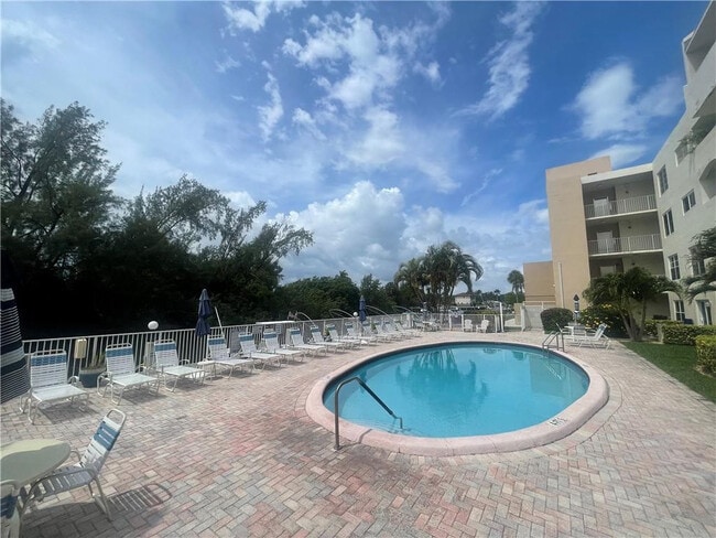 Photo - 2840 NE 14th Street Causeway Unit 210
