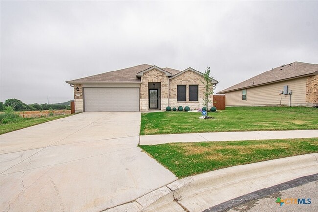 Building Photo - 5207 Karen Grn Dr