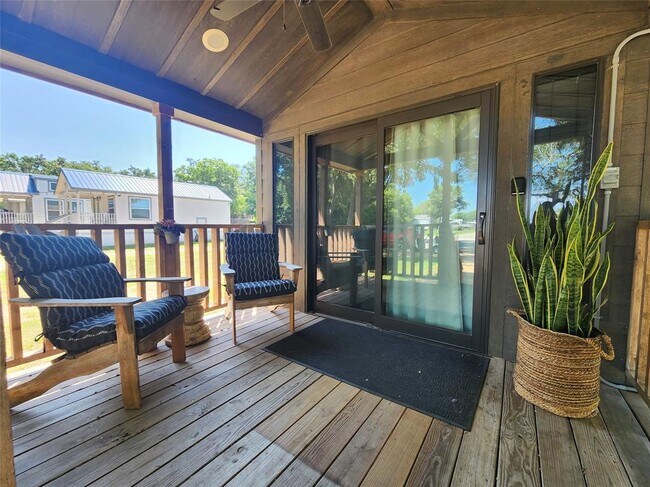 Photo - 300 Park Ave