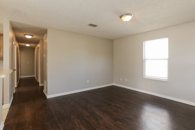 Photo - 3668 Wood Creek Ln