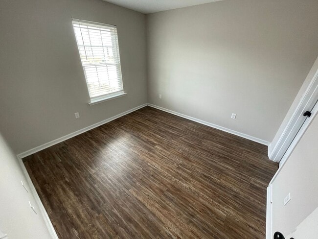Photo - 429 Andover Dr