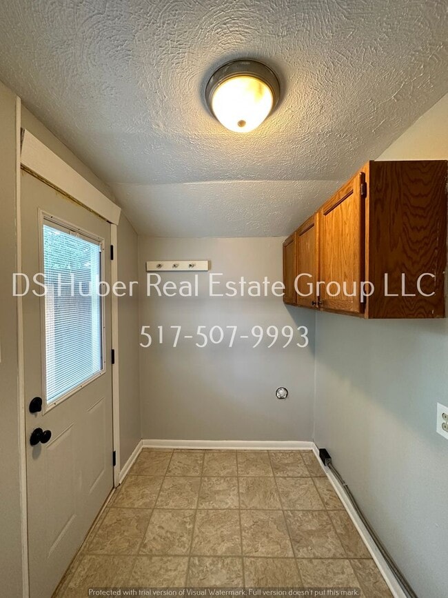 Photo - 1311 W Ionia St