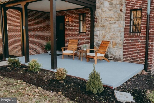 15 Safe Harbor Village