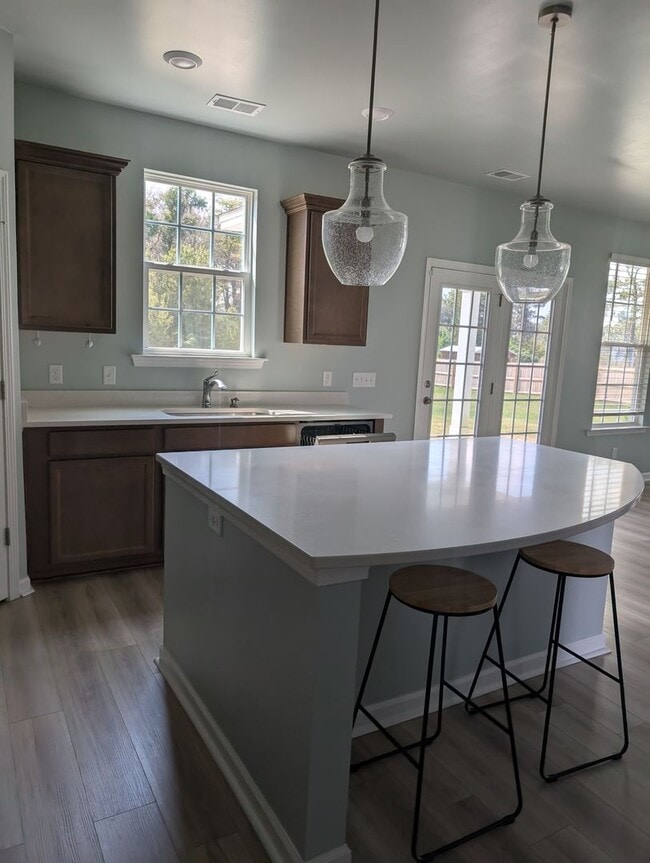 Photo - Move in Special First Months Rent Free!!!!