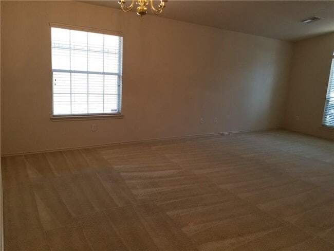 Photo - 1421 Sweet Leaf Ln