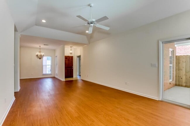 Photo - 2142 Fox Ridge Rd