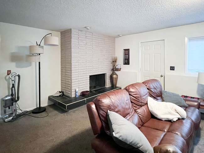 Photo - 3607 Rhone Cir