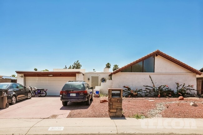 Building Photo - 3031 W Mercer Ln