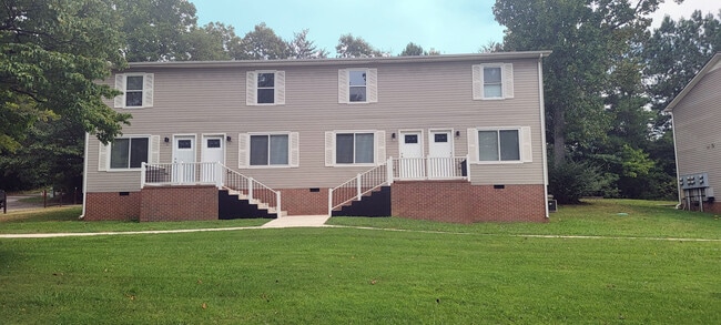 Front of Building - 1320 Shipley Church Rd Unit B